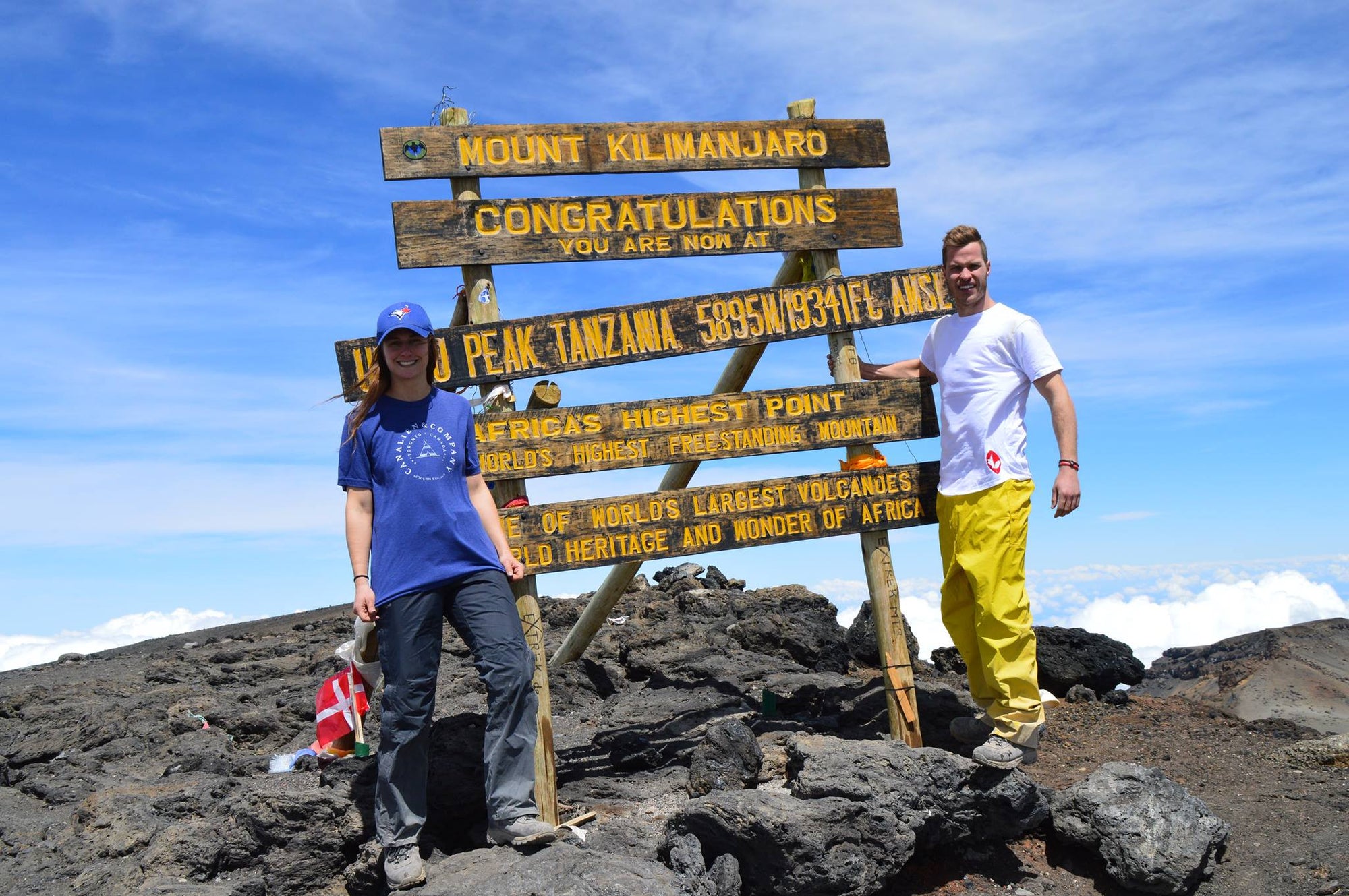 Top 10 Kilimanjaro Tips 🇨🇦 👽 🇹🇿